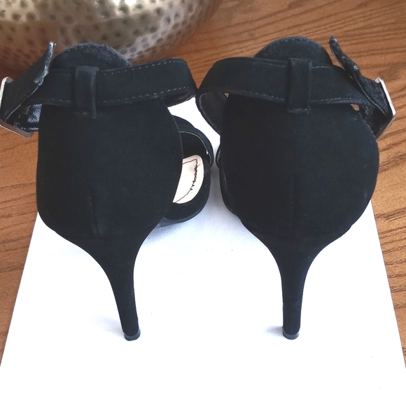 *Relisted* Anne Michelle Women's Black Velvet Cross Toe Ankle Strap 4" Heels 7.5 - Picture 9 of 11
